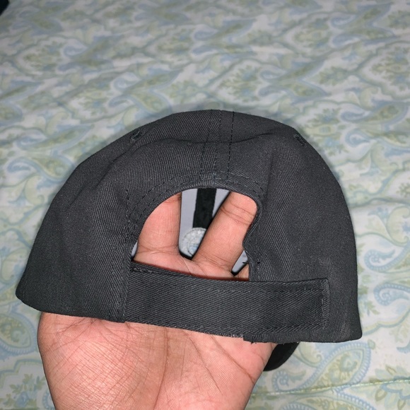 BMW Premium hat - Picture 2 of 4